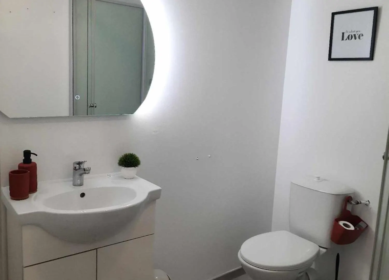 Appartement Le Mazagran à Saint-Paul-Trois-Châteaux 0*,  France